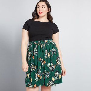 Plus Size Island Floral A-Line Skirt